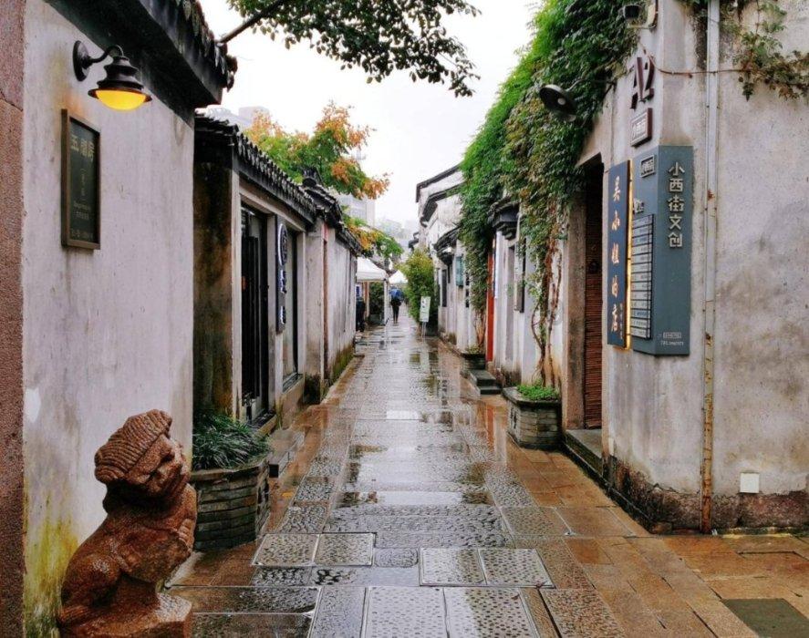 废弃洞穴逃生